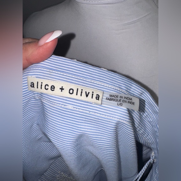 Alice + Olivia Toro Button-Front Pinstriped Shirt with Embroidery/ Size Large - Picture 7 of 10
